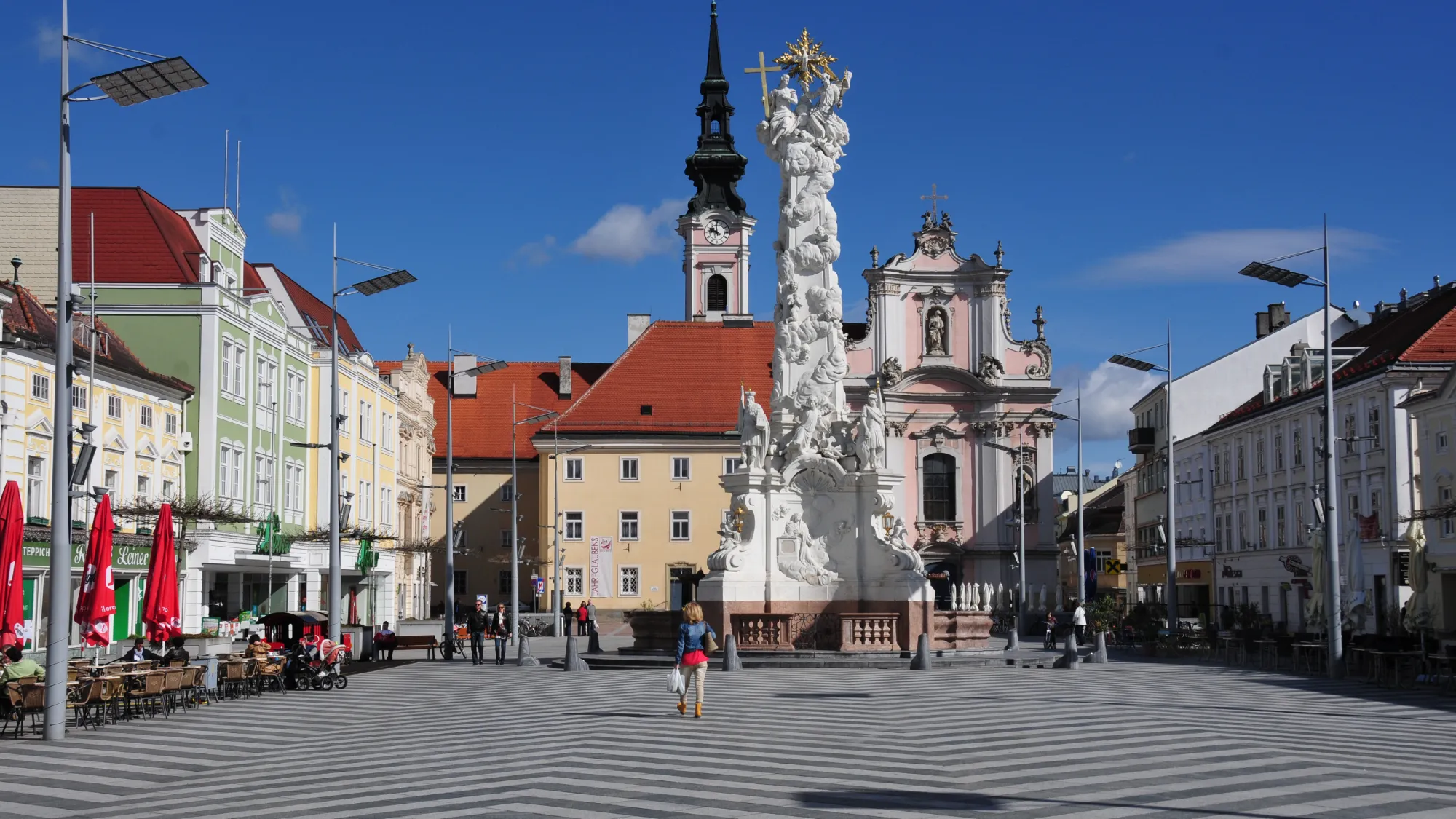 rathausplatz st poelten